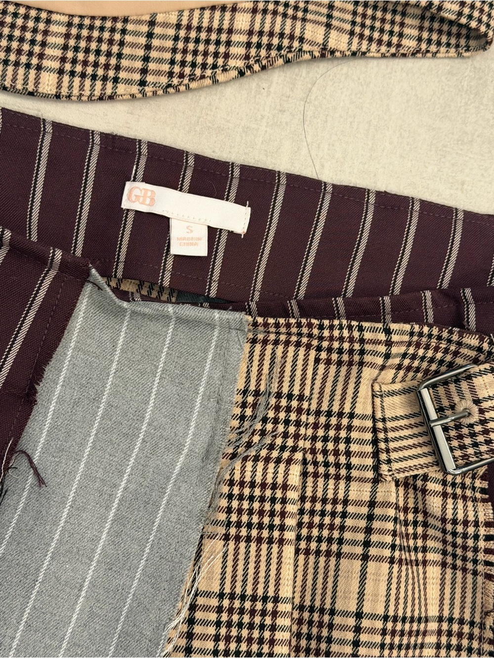 Gianni Binni Set Top and Skirt - Picture 5 of 6